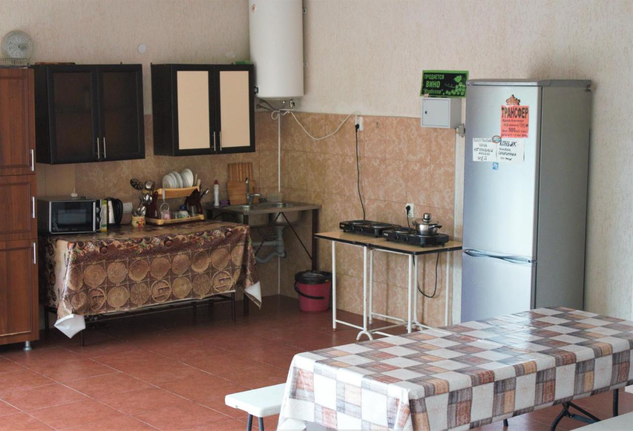 Guest House Lykhny Gagra Exterior photo